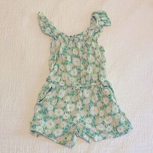 MULTIPLE GIRLS OUTFITS